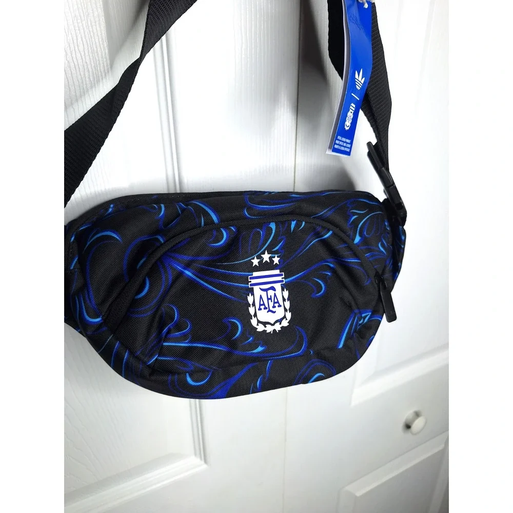 Adidas Argentina National Team 2026 Waistbag Fanny Pack KE1381 World Cup - Picture 2 of 7